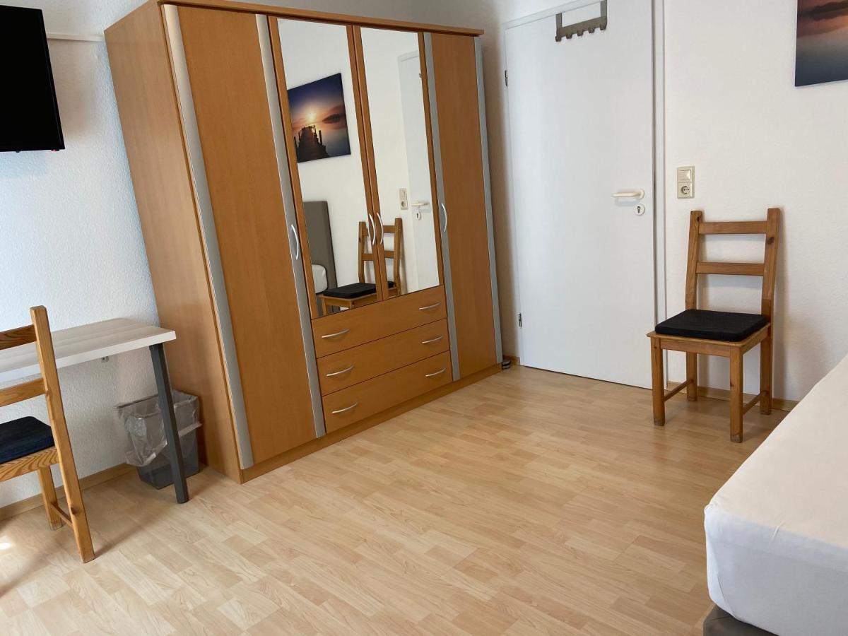 Wohnung mit 2 Einzelzimmer gemeinsamer Küchen/Bad/Balkon-Nutzung Espelkamp-Mittwald Exterior foto